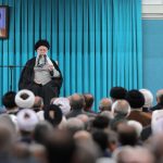 رهبر انقلاب: اصرار برخی از دولت‌های قلدر برای مذاکره، به منظور حل مسائل نیست