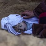 آسوشیتدپرس: کودکان غزه در نتیجه سرما و کمبود دارو می‌میرند