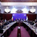 عارف: نیازمند تصمیم‌گیری‌های شجاعانه اقتصادی هستیم/ توجه به معیشت مردم مهمترین راهبرد دولت