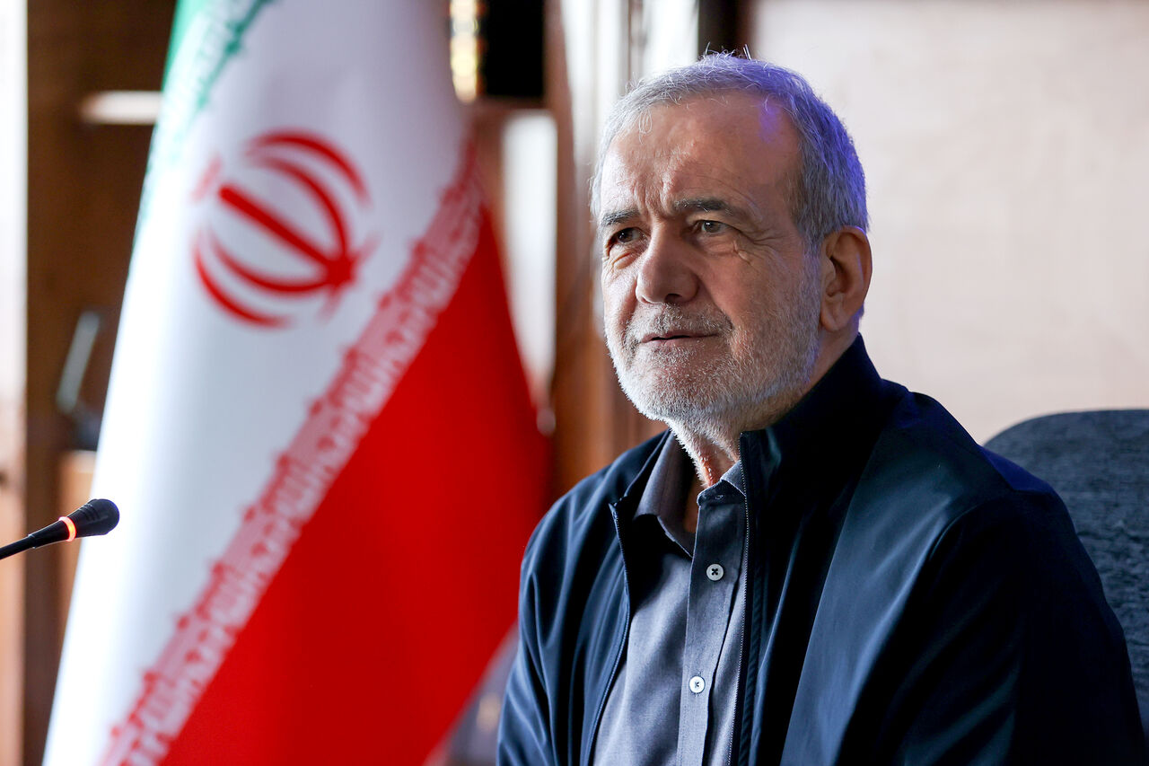 تاکید پزشکیان بر تسریع حذف یارانه سه دهک بالا و تخصیص منابع آن به سه دهک پایین درآمدی