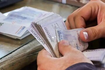 افزایش حقوق در ۱۴۰۴ رسما کلید خورد/ فوق‌العاده خاص کارکنان دولت به تصویب رسید