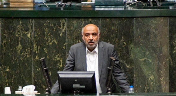 وزیر کار در صحن مجلس: اگر من به‌عنوان یک وزیر قرار است اجازه نداشته باشم بازرس به شرکت‌ها بفرستم، بهتر است این وزارت پابرجا نباشد/ حق من حق نظارت است