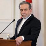 عراقچی: ایران با شجاعت از خود دفاع و متجاوز را از خطای بزرگ خود پشیمان می‌کند