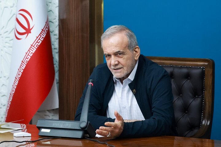پزشکیان: جنگ و همدلی فرصتی برای تغییر در نگاه و رفتار مسئولان است