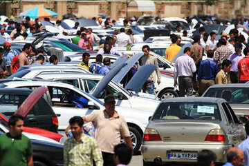ایست در بازار خودرو/ بدون ایجاد تسهیلات برای خریدار و حمایت از تولیدکننده، نمی توان بازار خودرو را از رکود نجات داد ایست در بازار خودرو/ بدون ایجاد تسهیلات برای خریدار و حمایت از تولیدکننده، نمی توان بازار خودرو را از رکود نجات داد