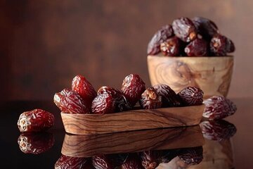 مصرف زیاد خرما چه عوارضی دارد؟ مصرف زیاد خرما چه عوارضی دارد؟