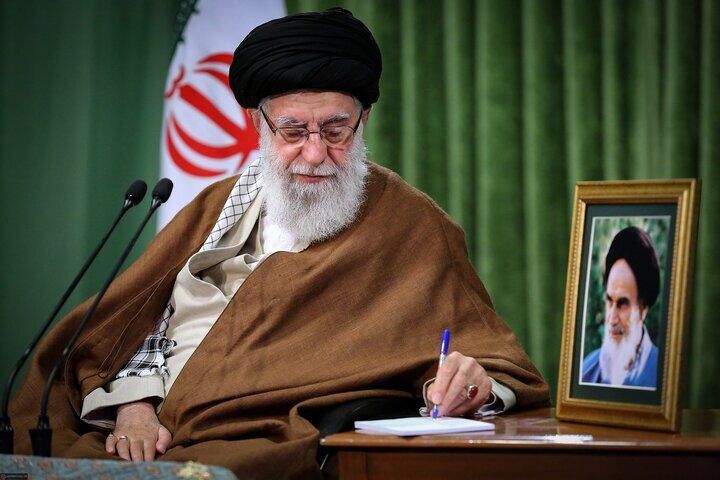ابلاغ هفت تکلیف راهبردی/ رهبر انقلاب: حفظ اتحاد ملی وظیفه‌ یکایک ما است