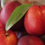 میوه‌ای برای سلامت چشم و پوست