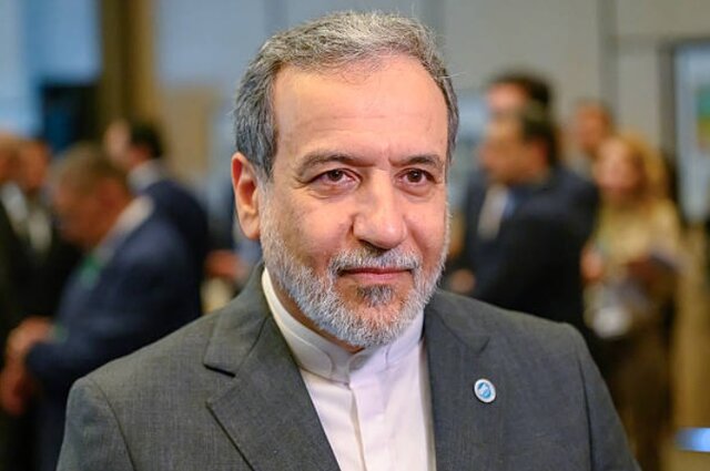 عراقچی: باید مطمئن شویم آمریکا دوباره در میانه مذاکرات ما را هدف حمله قرار نمی‌دهد