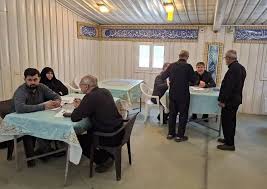 برپایی میز خدمت بیمه ایران در مصلای نماز جمعه تهران برپایی میز خدمت بیمه ایران در مصلای نماز جمعه تهران