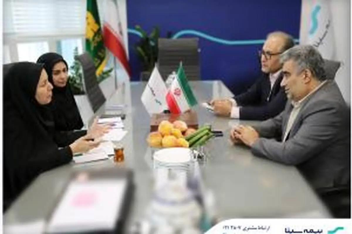 دیدار رئیس پژوهشکده بیمه با سرپرست بیمه سینا دیدار رئیس پژوهشکده بیمه با سرپرست بیمه سینا