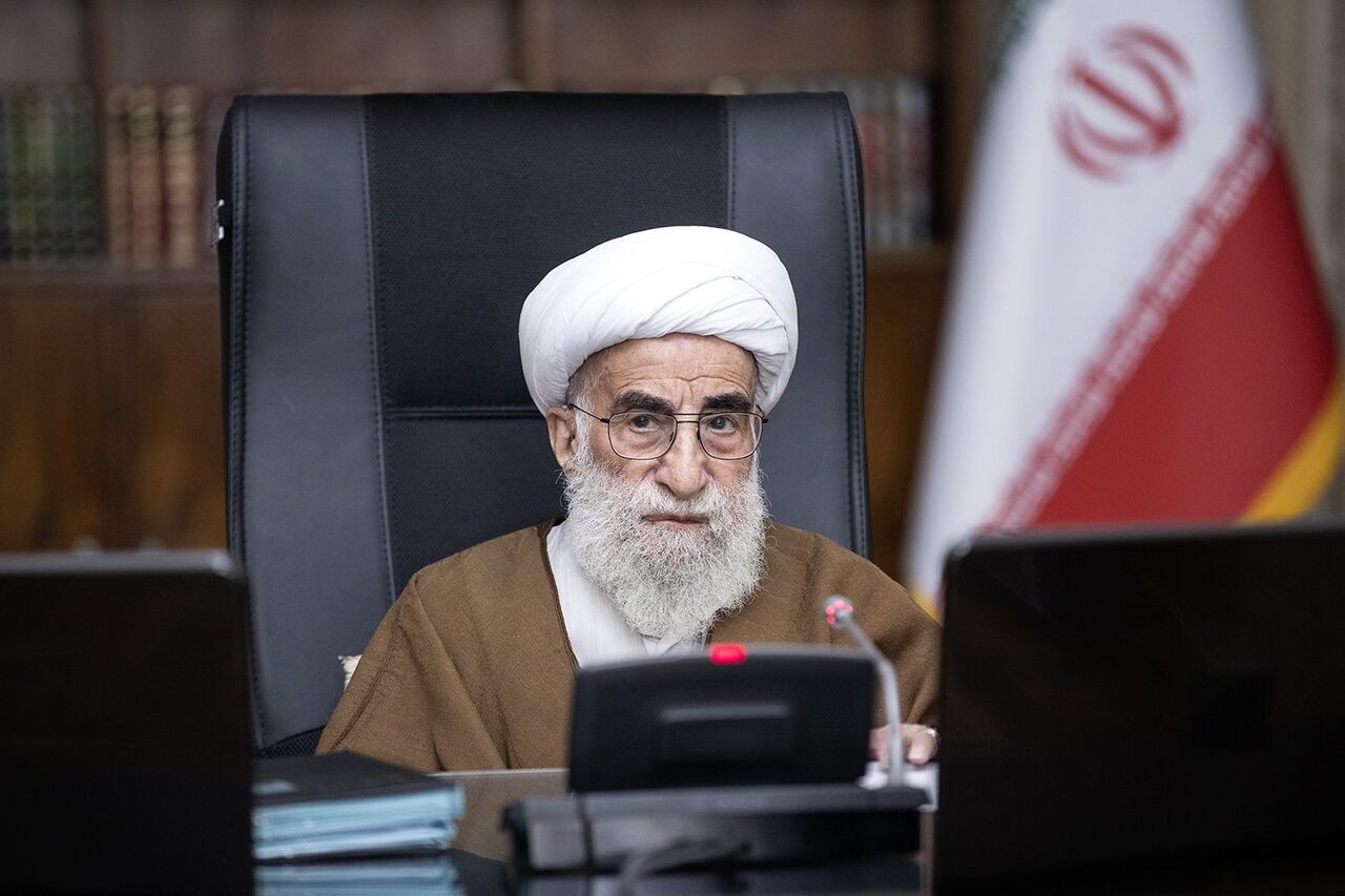 آیت‌الله جنتی:اشغال غزه و خلع سلاح حزب‌الله، خیالی خام است/ راهپیمایی اربعین عبادت اجتماعی