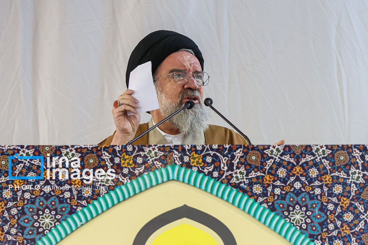نماز جمعه تهران به امامت آیت‌الله سید احمد خاتمی اقامه می‌شود