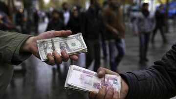 قیمت جدید دلار، یورو و سایر ارزها امروز ۲۷ مردادماه ۱۴۰۴/ دلار کانال قیمتی جدید را لمس کرد قیمت جدید دلار، یورو و سایر ارزها امروز ۲۷ مردادماه ۱۴۰۴/ دلار کانال قیمتی جدید را لمس کرد