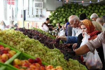 قیمتهای جدید میوه در میادین میوه و تره بار تهران اعلام شد قیمتهای جدید میوه در میادین میوه و تره بار تهران اعلام شد