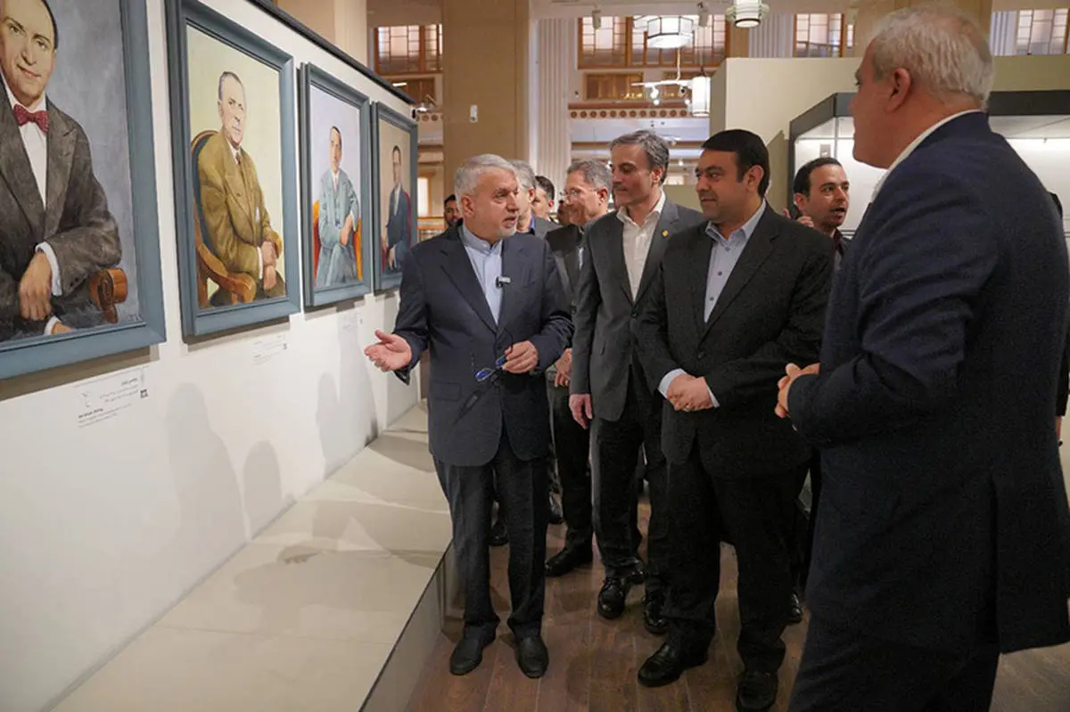 بازدید وزیر میراث فرهنگی، گردشگری و صنایعدستی از موزه بانک ملی ایران بازدید وزیر میراث فرهنگی، گردشگری و صنایعدستی از موزه بانک ملی ایران