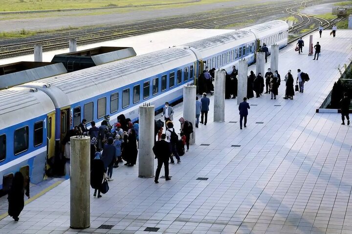 رشد ۱۹ درصدی حملونقل ریلی در جابهجایی زائران اربعین ۱۴۰۴ رشد ۱۹ درصدی حملونقل ریلی در جابهجایی زائران اربعین ۱۴۰۴