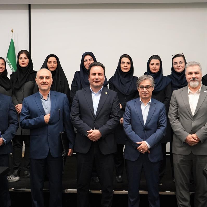 شرکتهای بیمه ای، دستاوردهای موفق خود را با سایر شرکت‌ها به اشتراک بگذارند
