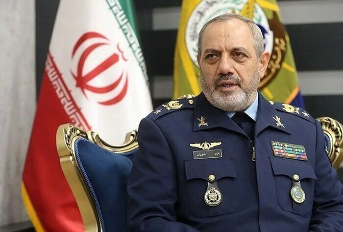 وزیر دفاع: مرتب از احتمال حمله می‌گویند تا جنگ روانی ایجاد کنند/ آمادگی نظامی‌ها کاملاً برقرار است