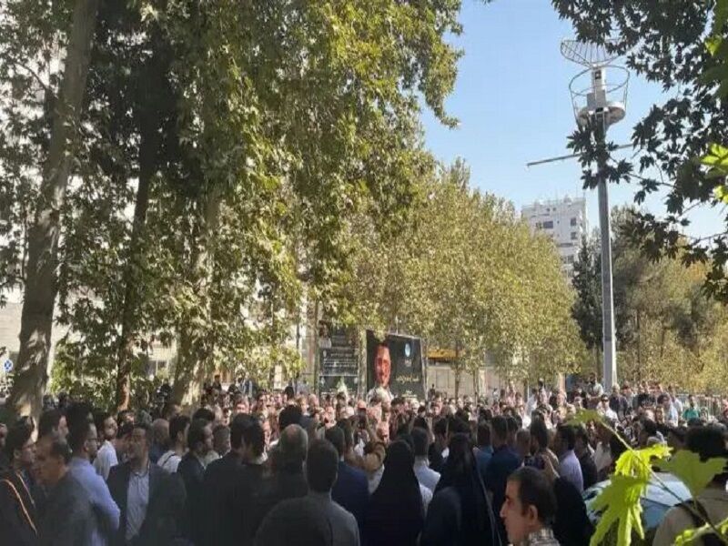 پیکر دانشجوی فقید دانشگاه تهران تشییع شد