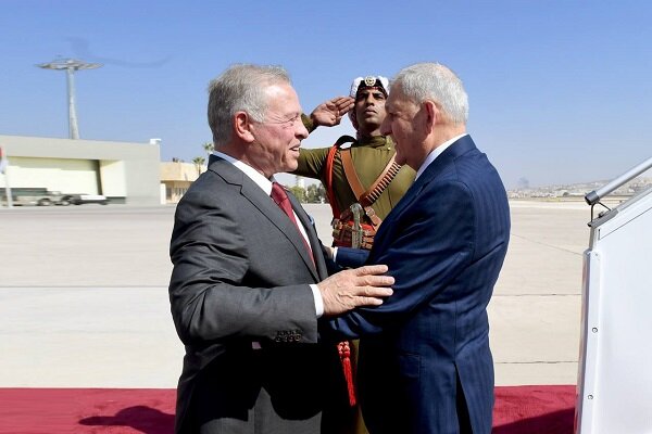 سفر عبداللطیف رشید به امان؛ استقبال گرم پادشاه اردن از رئیس جمهور عراق سفر عبداللطیف رشید به امان؛ استقبال گرم پادشاه اردن از رئیس جمهور عراق