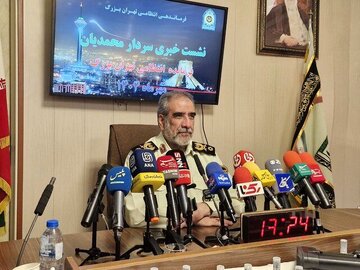 خط و نشان پلیس برای دارندگان سلاح/ داوطلبانه تحویل دهید خط و نشان پلیس برای دارندگان سلاح/ داوطلبانه تحویل دهید
