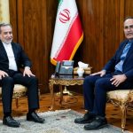 تاکید عراقچی بر ضرورت گسترش مناسبات اقتصادی بین ایران و لیبی