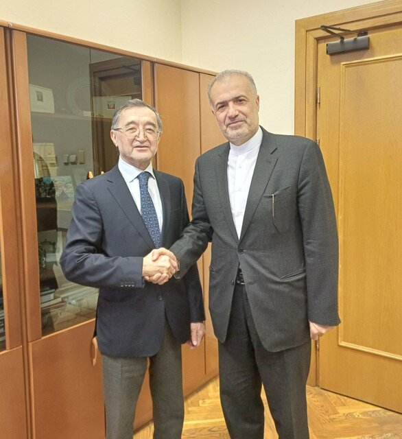 رایزنی ایران و روسیه درباره نشست نخستوزیران شانگهای در مسکو رایزنی ایران و روسیه درباره نشست نخستوزیران شانگهای در مسکو