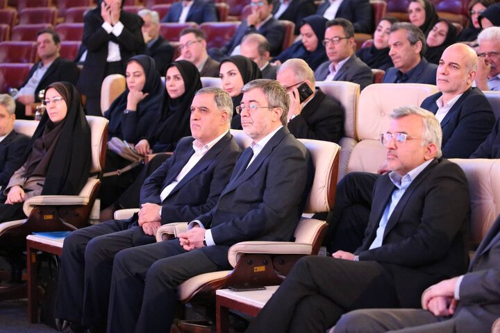 شبکه نمایندگان؛ بازوی راهبردی بیمه ایران در مسیر توسعه شبکه نمایندگان؛ بازوی راهبردی بیمه ایران در مسیر توسعه