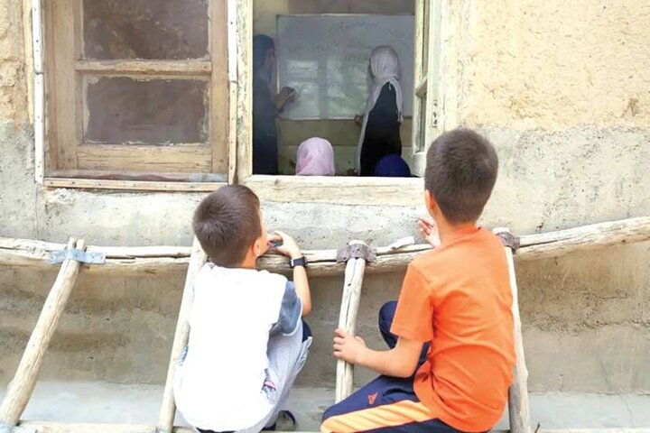 محرومیت کودکان و نوجوانان از تحصیل در مدارس/هزینه تحصیل دولتی رایگان نیست