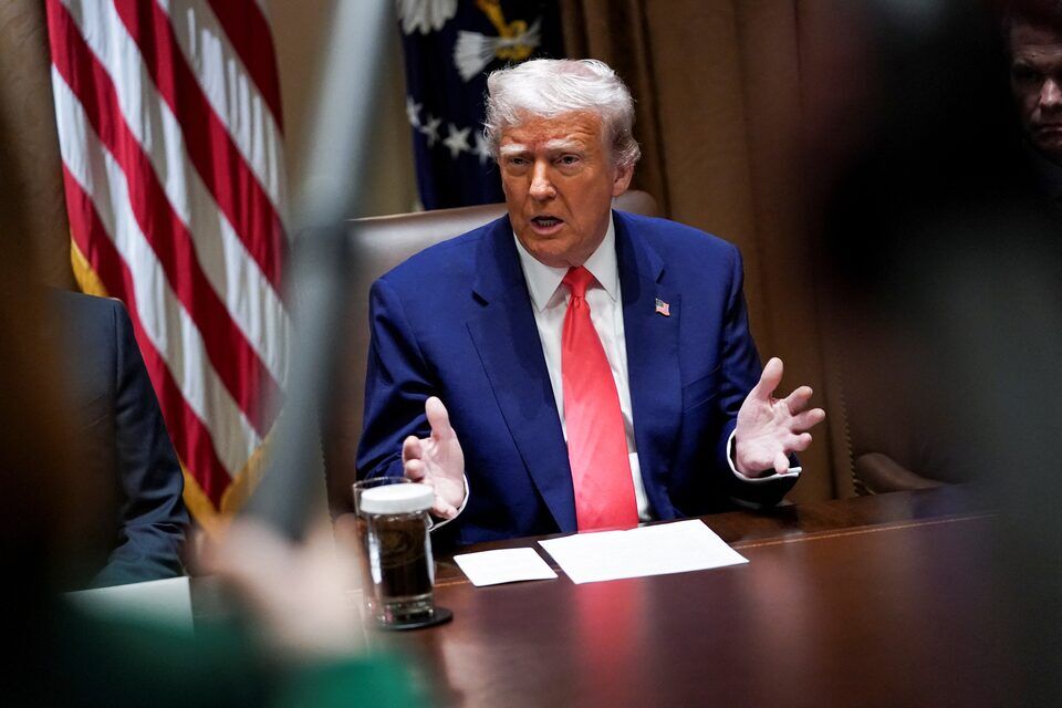 ترامپ در ماه دوم تعطیلی دولت؛ سهگانه بیبرنامگی، استیصال و اشتباه محاسباتی ترامپ در ماه دوم تعطیلی دولت؛ سهگانه بیبرنامگی، استیصال و اشتباه محاسباتی