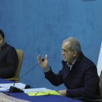 پزشکیان: کمبودها و نارسایی‌ها با مشارکت مردم و تکیه بر جوانان قابل حل است