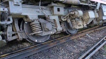 اطلاعیه مهم راه‌آهن درباره خروج قطار میانه – تهران از خط