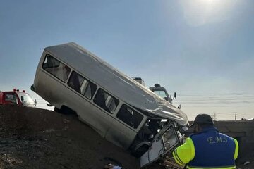 علت واژگونی مینی‌بوس دانش‌آموزان در ایوانکی مشخص شد