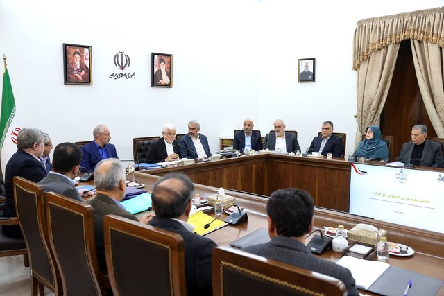 عارف: طرح جامعی برای افزایش تولید برق تهیه شود/حمایت از افزایش ظرفیت نیروگاه‌های تجدیدپذیر