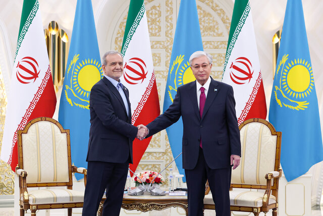 پزشکیان: نقشه راه روابط تجاری تهران – آستانه برای ارتقای سطح تجارت آماده اجراست