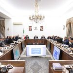 عارف: درباره لبنیات اهرم‌های قانونی داریم، اما خود تولیدکنندگان قیمت را متعادل کنند