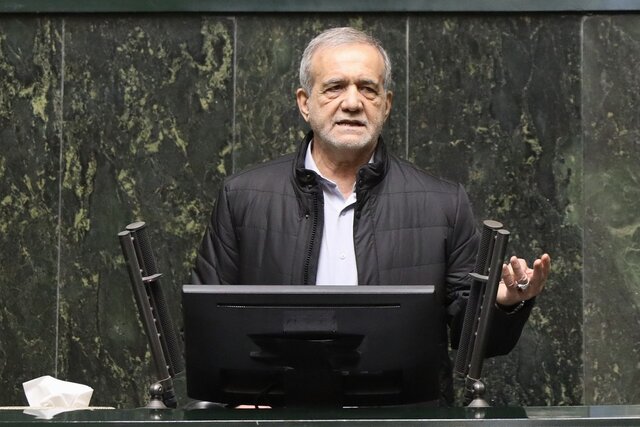 لایحه‌ای برای حساب‌وکتاب دولت، نه سفره ملت/ بودجه دولت علیه معیشت مردم نوشته شده است