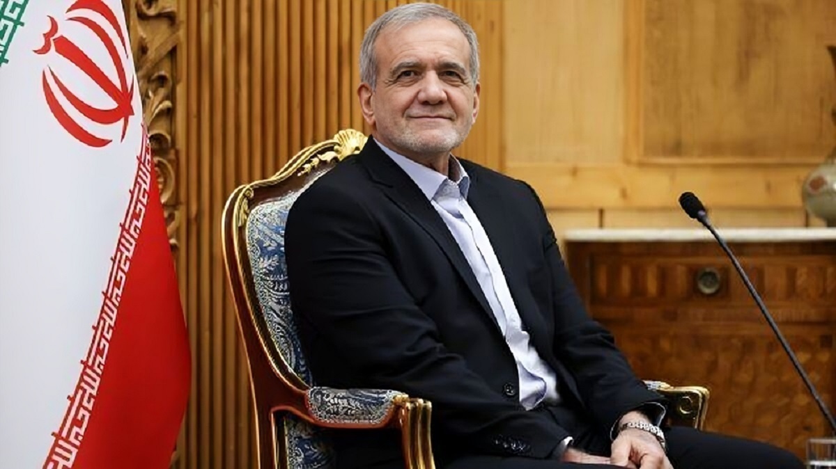 پارادوکسِ پزشکیان، ایستاده بر صندلیِ قدرت با جیب‌های خالی از نسخه/ آیا صداقتِ محض برای درمانِ «سرطانِ تورم» کافی است؟