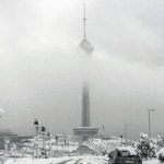 تهران یخ زد؛ ارتفاع برف به ۳۵ سانت رسید/ برف سنگین در راه پایتخت