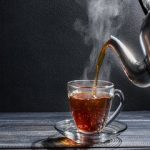 هشدار؛ مصرف چای داغ خطر ابتلا به این بیماری را افزایش می‌دهد