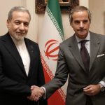 ماراتن دیپلماسی در ژنو/رفع تحریم‌ها هدف اصلی مذاکرات هسته‌ای