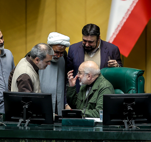 قالیباف: در صورت تداوم تورم، امکان دو نوبت افزایش حقوق در طول سال پیش‌بینی می‌شود