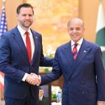 شریف در دیدار با ونس: مشتاق به تسهیل طرفین مذاکرات به سوی صلح پایدار هستیم