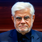 تقدیر عارف از مواضع انسانی نخست‌وزیر اسپانیا/ جهان میان متجاوز و مدافع، تفکیک قائل شود