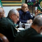 رئیس‌جمهور: حرکت صنعت دفاعی به سمت فناوری‌های نوین باید شتاب بیشتری بگیرد
