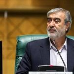 عزیزی: تصمیم‌گیری درباره تنگه هرمز حق ایران است/ روسیه و چین شرایط ویژه برای ترانزیت دارند