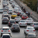 ترافیک سنگین در محورهای ورودی تهران/مه‌گرفتگی در جاده‌های شمالی