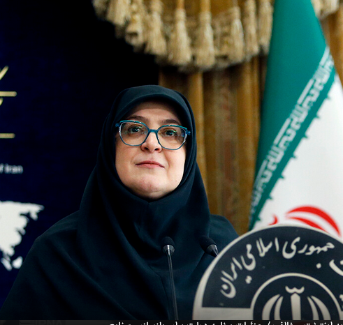 مهاجرانی: با تبعیض در دسترسی به اینترنت مخالفیم/ جزئیات برنامه دولت برای بازسازی صنایع