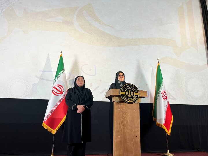 مهاجرانی: دولت علاقه‌مند به افزایش مبلغ کالابرگ است